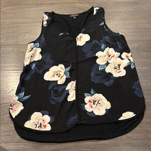 Lord & Taylor Floral Sleeveless Top - Black and Cream size medium 3:29